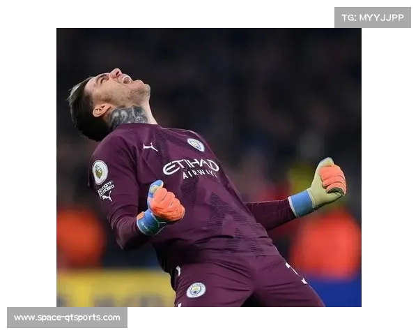 多纳鲁马经纪人透露球员享受曼城生涯，未来可能重返意甲